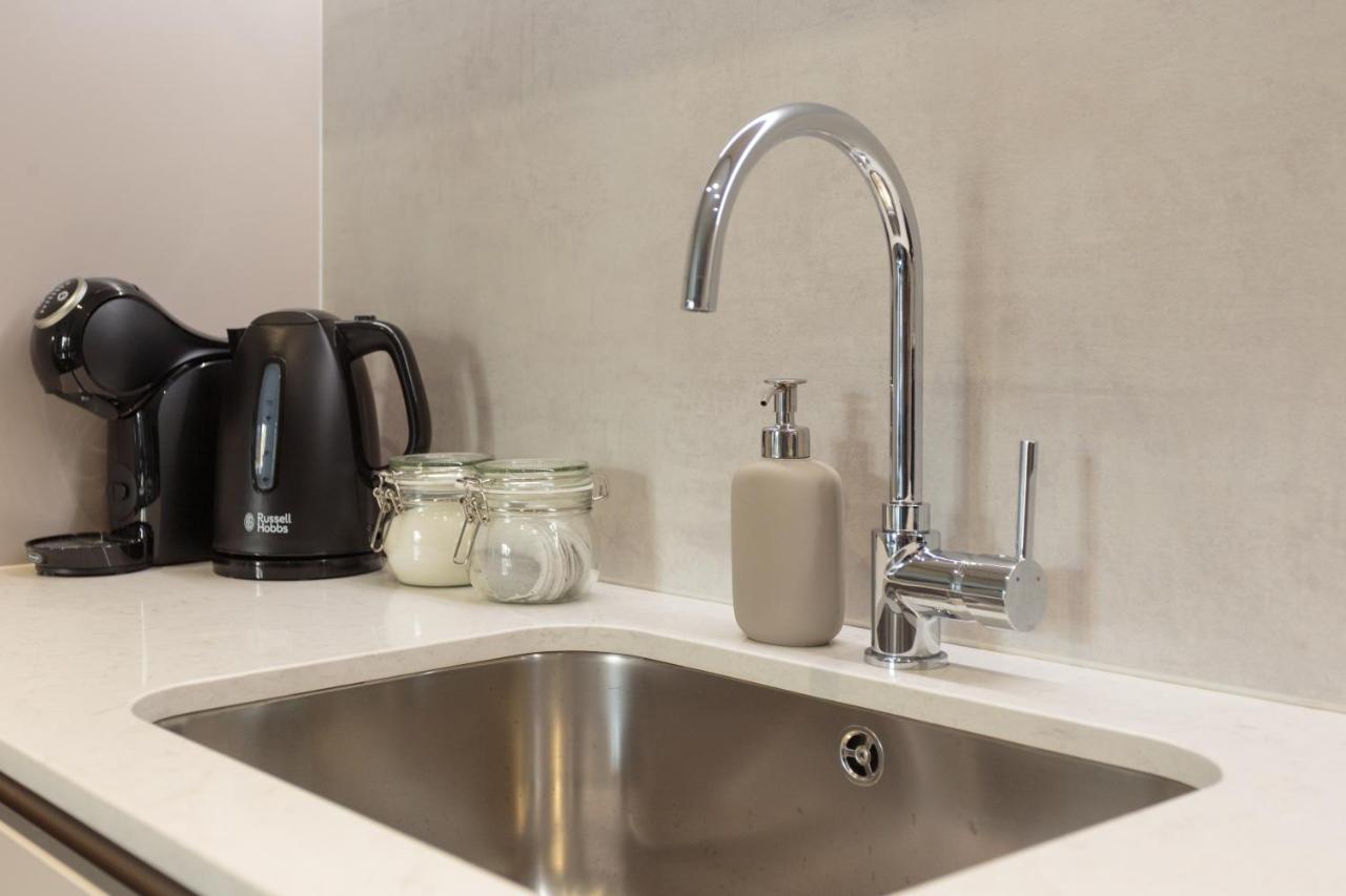Dragon Suites - Edinburgh City Centre 2 Bed Apartment מראה חיצוני תמונה
