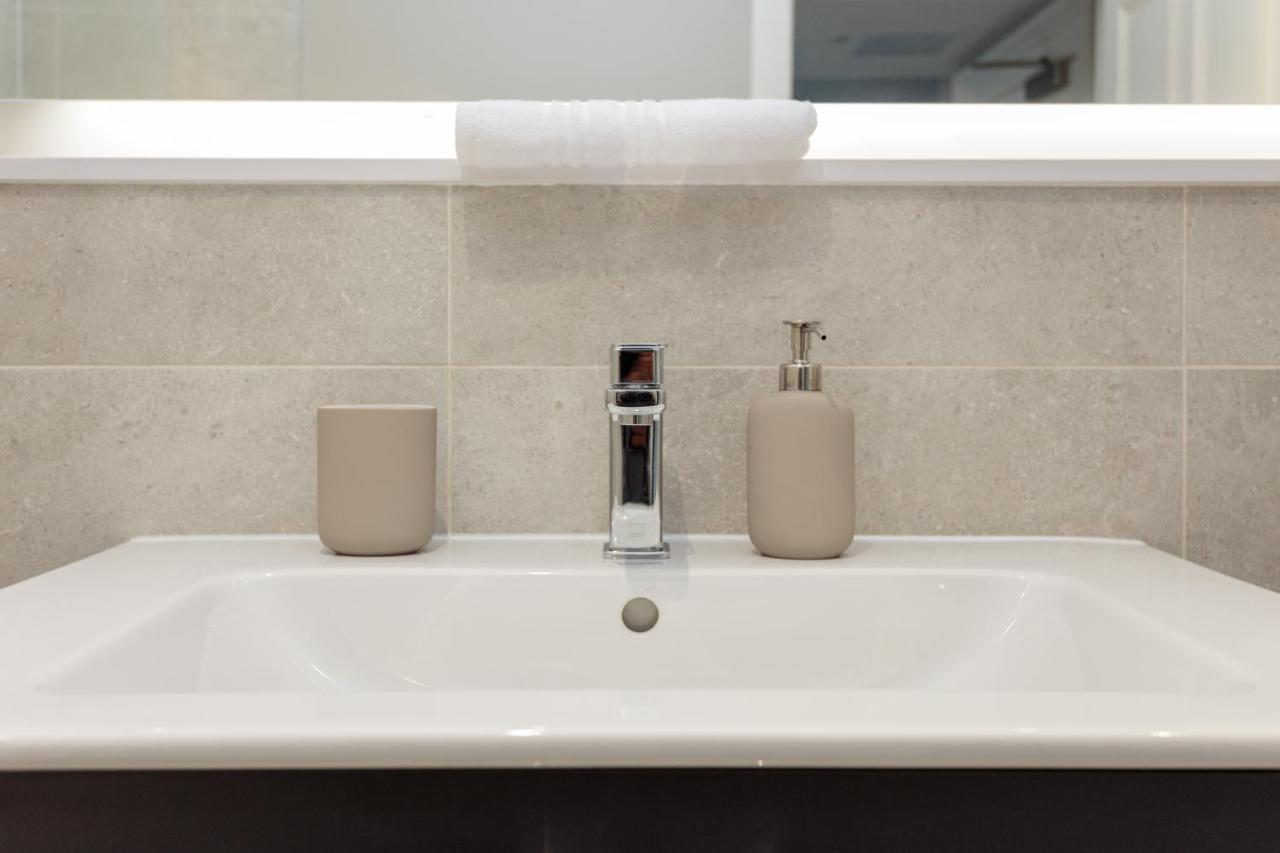Dragon Suites - Edinburgh City Centre 2 Bed Apartment מראה חיצוני תמונה